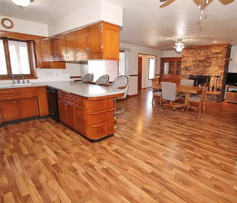 7917 Burr Oak Rd, Roscoe, IL 61073 photo 5