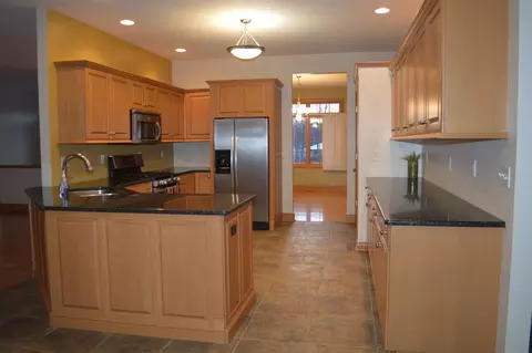 7308 Tunbridge Ct, Roscoe, IL 61073 photo 3