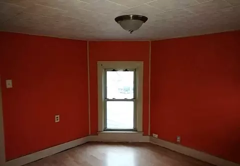 402 W 6th St, Pecatonica, IL 61063 photo 9