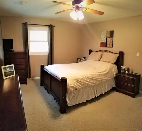 16203 7th St, Pecatonica, IL 61063 photo 8