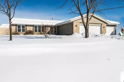 511 Merilot Dr, Roscoe, IL 61073 photo 1