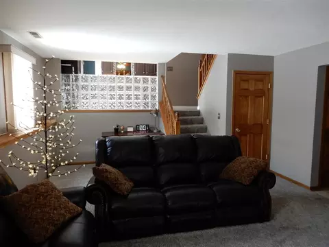 7403 Haymaker Ln, Cherry Valley, IL 61016 photo 8
