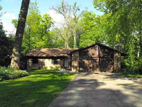 10403 William Trl, Roscoe, IL 61073 photo 2