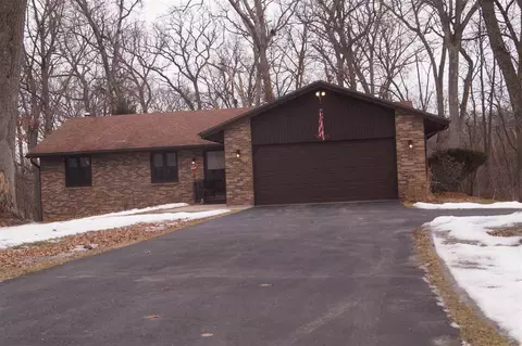 10403 William Trl, Roscoe, IL 61073 photo 1