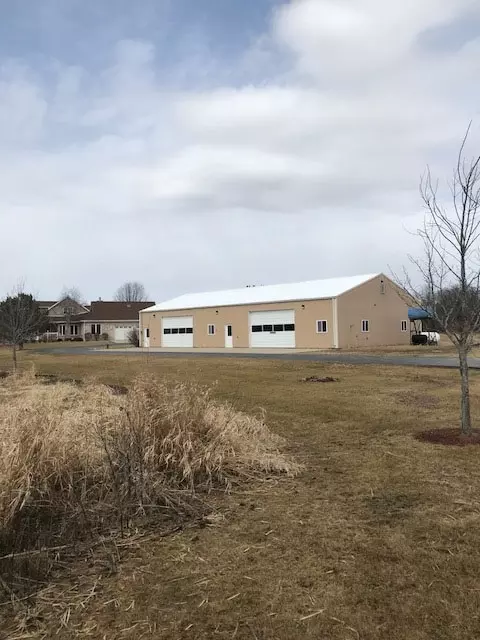 15051 Telegraph Rd, Pecatonica, IL 61063 photo 4