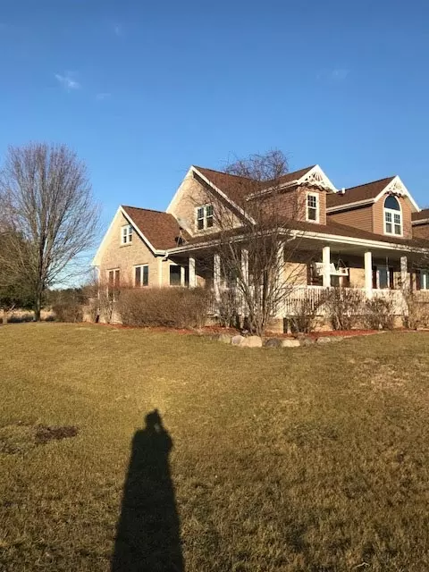 15051 Telegraph Rd, Pecatonica, IL 61063 photo 2