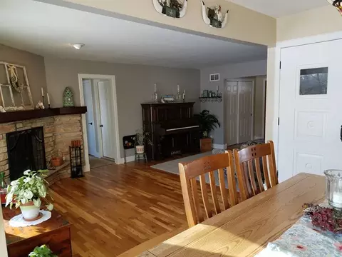 6925 Westgate Rd, Roscoe, IL 61073 photo 8