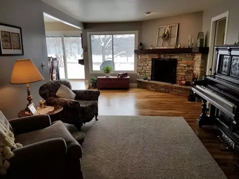 6925 Westgate Rd, Roscoe, IL 61073 photo 6