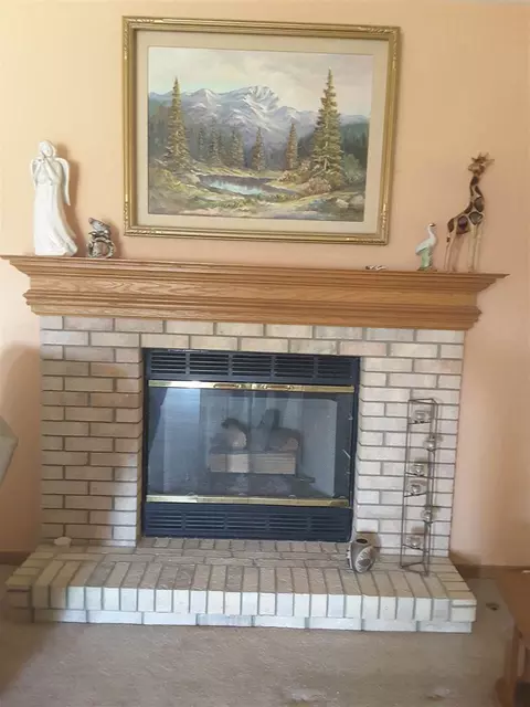 6480 Greystone Dr, Roscoe, IL 61073 photo 5