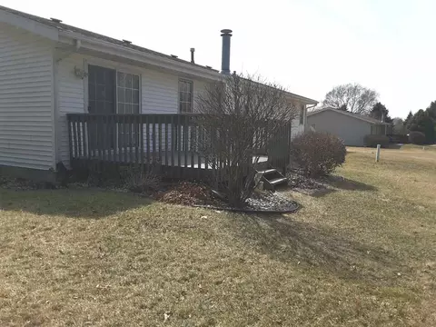 6480 Greystone Dr, Roscoe, IL 61073 photo 17
