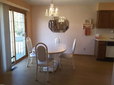 6480 Greystone Dr, Roscoe, IL 61073 photo 8
