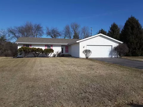 6480 Greystone Dr, Roscoe, IL 61073 photo 1