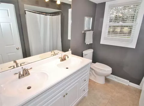 6969 Michelle Dr, Roscoe, IL 61073 photo 22