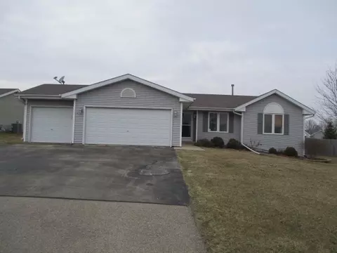 441 Hickory Ln, Davis Junction, IL 61020 photo 1