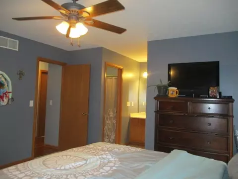 441 Hickory Ln, Davis Junction, IL 61020 photo 18