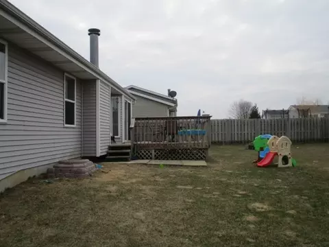441 Hickory Ln, Davis Junction, IL 61020 photo 7