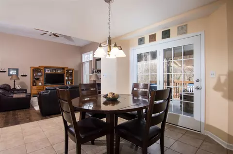 10608 Harrison Ct, Roscoe, IL 61073 photo 5