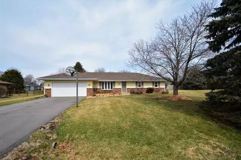 7464 Farview Dr, Cherry Valley, IL 61016 photo 1