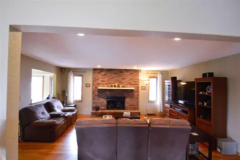 7464 Farview Dr, Cherry Valley, IL 61016 photo 12