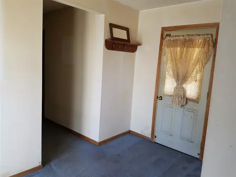 320 E Main St, Capron, IL 61012 photo 9
