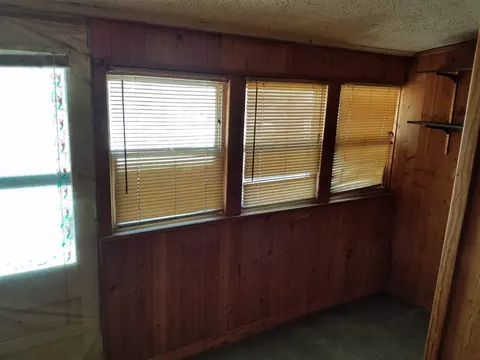 320 E Main St, Capron, IL 61012 photo 8