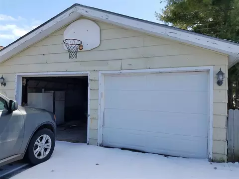 320 E Main St, Capron, IL 61012 photo 10