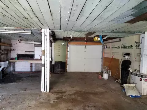 320 E Main St, Capron, IL 61012 photo 12