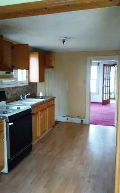 150 N 6th St, Capron, IL 61012 photo 3