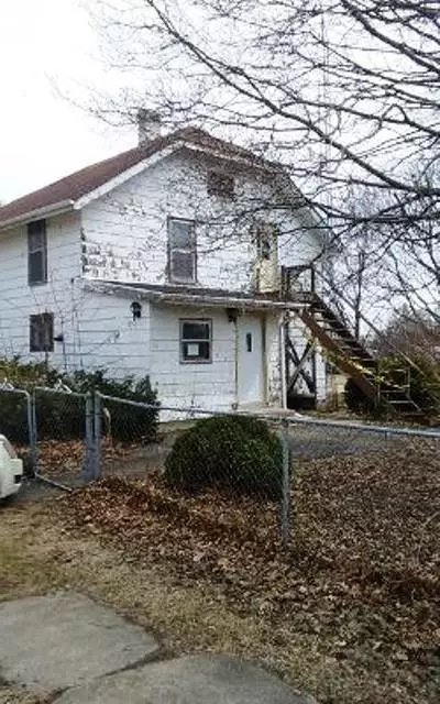 150 N 6th St, Capron, IL 61012 photo 2