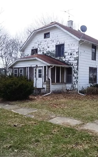 150 N 6th St, Capron, IL 61012 photo 1