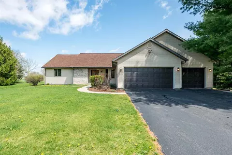 8564 Secret Way, Roscoe, IL 61073 photo 1