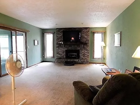 10306 William Trl, Roscoe, IL 61073 photo 9