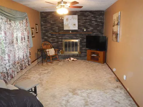 12119 Wagon Ln, Roscoe, IL 61073 photo 8