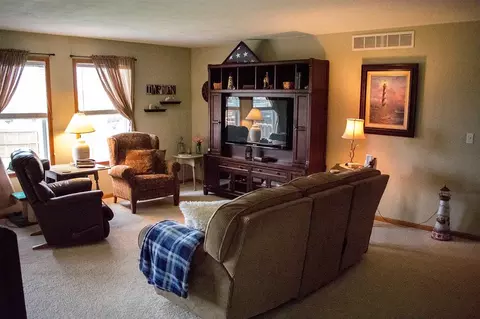 609 Overture Way, Roscoe, IL 61073 photo 6