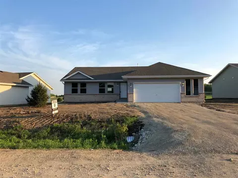 768 Acadia St, Roscoe, IL 61073 photo 1