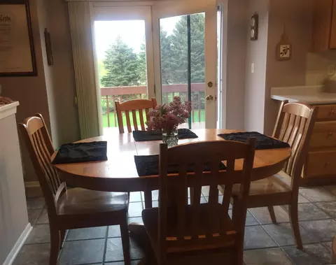 11699 Banbridge, Roscoe, IL 61073 photo 3