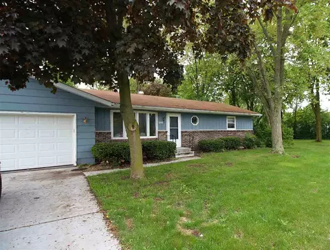 5303 Glenn Dr, Roscoe, IL 61073 photo 5