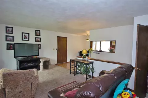 5303 Glenn Dr, Roscoe, IL 61073 photo 7