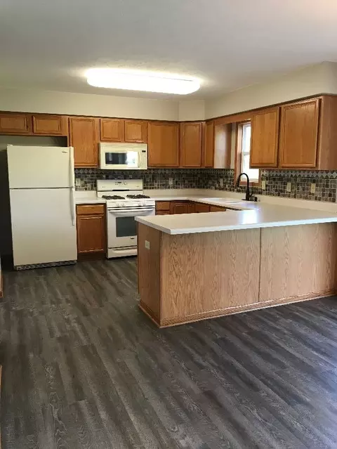 715 Kristi Dr, Byron, IL 61010 photo 7