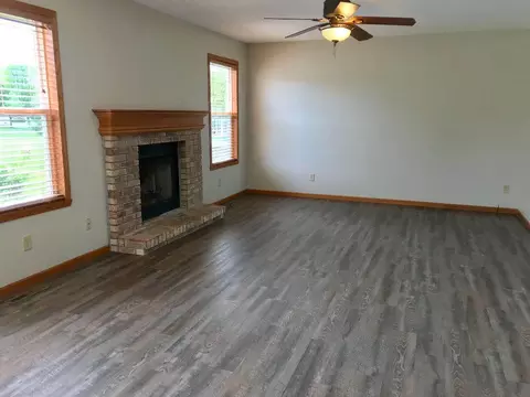 715 Kristi Dr, Byron, IL 61010 photo 10