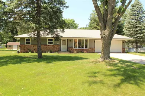 11128 3rd St, Roscoe, IL 61073 photo 3