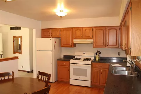 11128 3rd St, Roscoe, IL 61073 photo 8