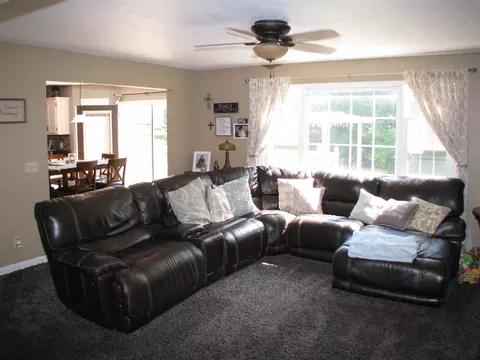 7247 Keystone Pl, Caledonia, IL 61011 photo 10