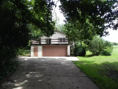 1090 Winborne, Lake Summerset, IL 61019 photo 2