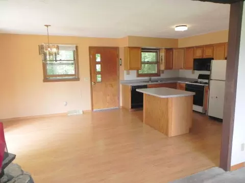 1090 Winborne, Lake Summerset, IL 61019 photo 6