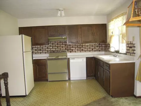 11790 Wagon Ln, Roscoe, IL 61073 photo 4