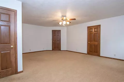 12084 Whispering Winds Dr, Roscoe, IL 61073 photo 19