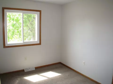 4454 Straw Ln, Roscoe, IL 61073 photo 12