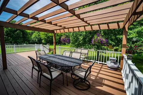 11218 Joncey Dr, Roscoe, IL 61073 photo 6