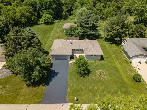 11218 Joncey Dr, Roscoe, IL 61073 photo 4